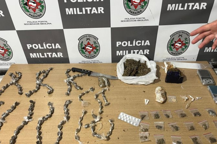 Drogas que seriam comercializadas neste fim de semana, em João Pessoa, são apreendidas pela PM.