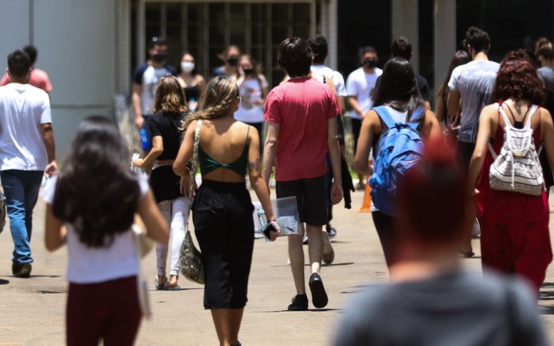 Estudantes de todo Brasil, fazem o segundo dia de prova do Enem (Exame Nacional do Ensino Médio