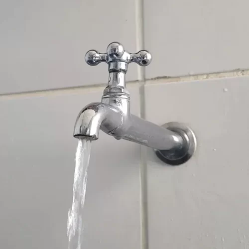 Limpeza de reservatórios interrompe abastecimento em bairros de João Pessoa e Bayeux