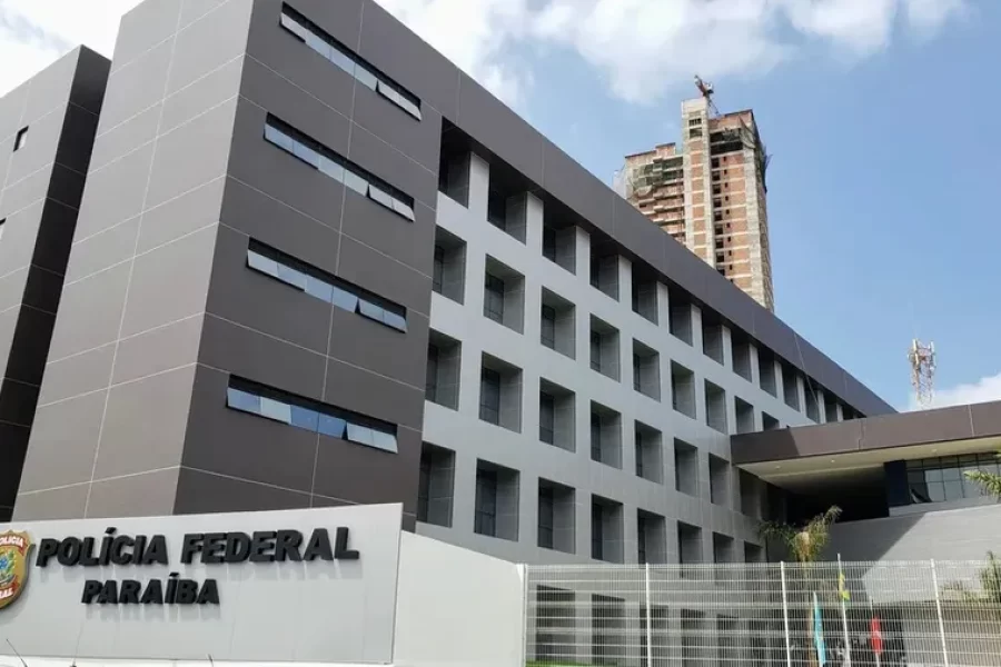 As provas do concurso da Polícia Federal serão aplicadas neste domingo (27), nos turnos da manhã e da tarde. Confira os horários abaixo.