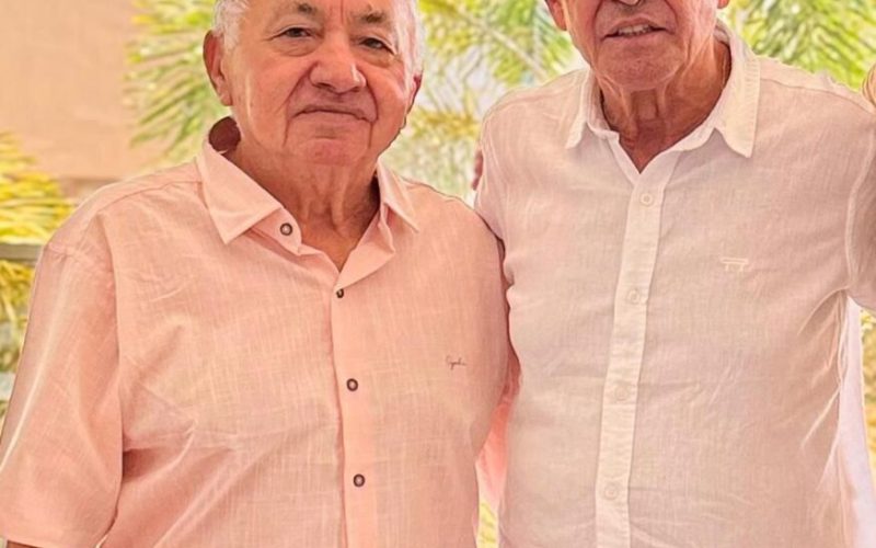 O médico e ex-prefeito de Diamante, Odoniel Mangueira, afirmou ter sido exonerado de suas funções no Hospital Distrital de Itaporanga no mesmo dia em que apareceu em uma foto ao lado do pré-candidato ao Governo da Paraíba, Cícero Lucena.
