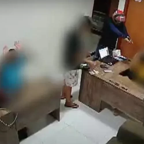 Dupla assalta escritório de casa de apostas em Mari e agride funcionários.